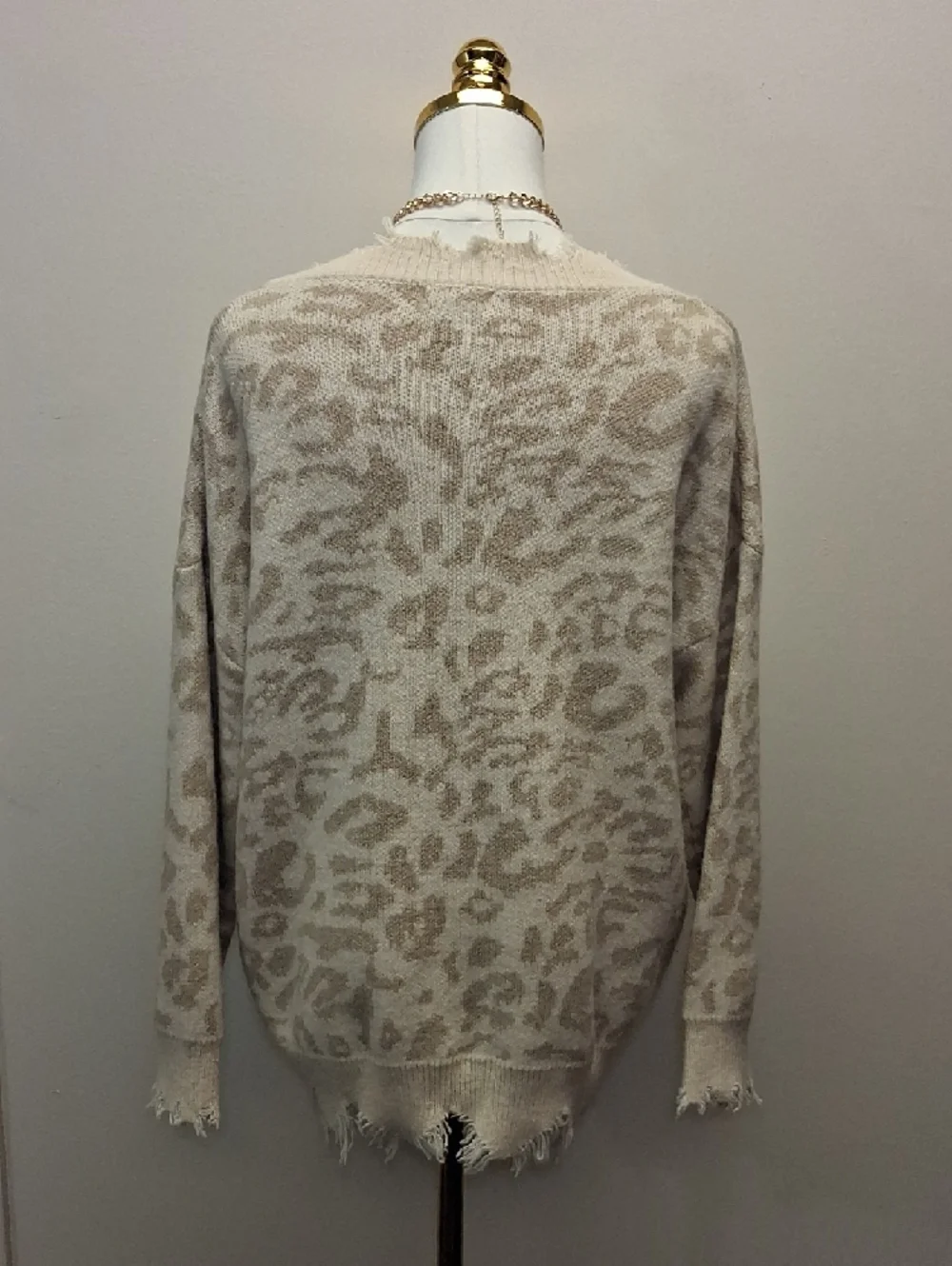 Main Strip Leopard Print Distressed V Neck Sweater Neutral Knit Size Small
